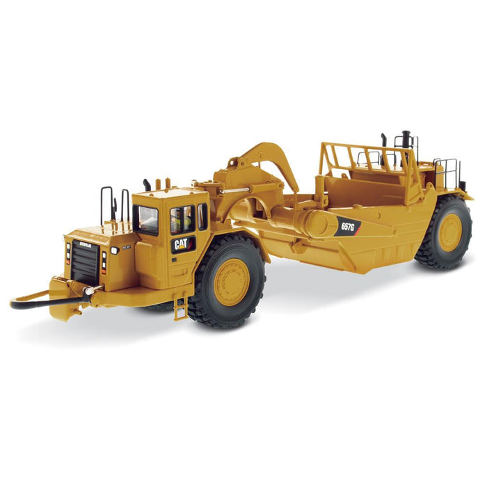 1:50 Cat® 657G Wheel Tractor Scraper Core Classics, 85175c