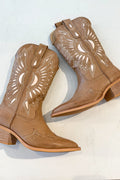 Tan and cream cowboy boots, cowboy boots, tan and white cowboy boots, tan cowboy boots
