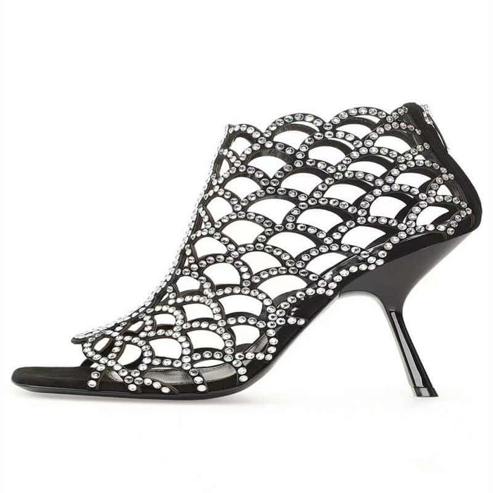 Black / 34