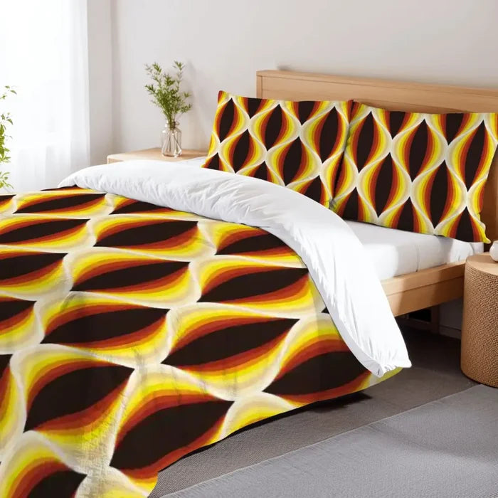 Honeycomb Pattern Duvet Cover Set: 60s Retro Full Size Bedding - retro bedding