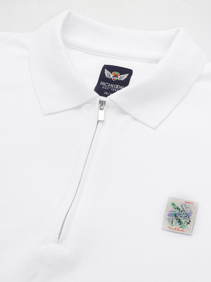 S / White