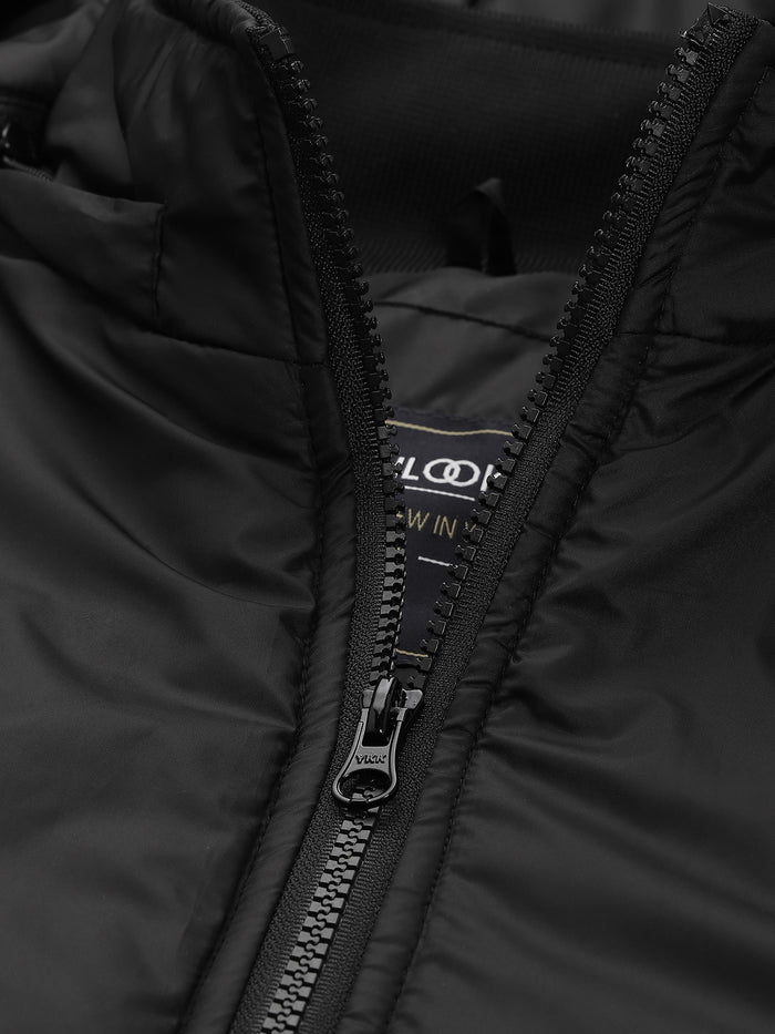 Men's Hooded Puffer Jacket With Zip Closer