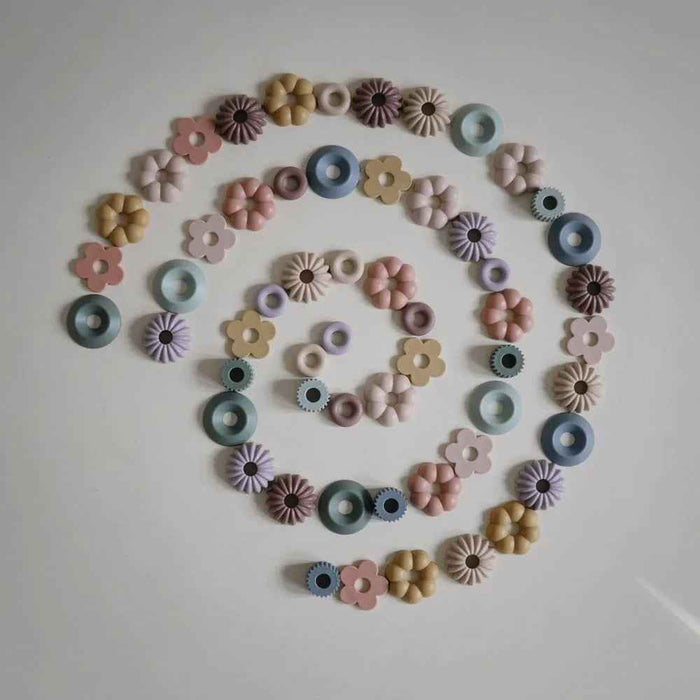 Mushie® Pretikanke Bead Lacing Toy Mushie