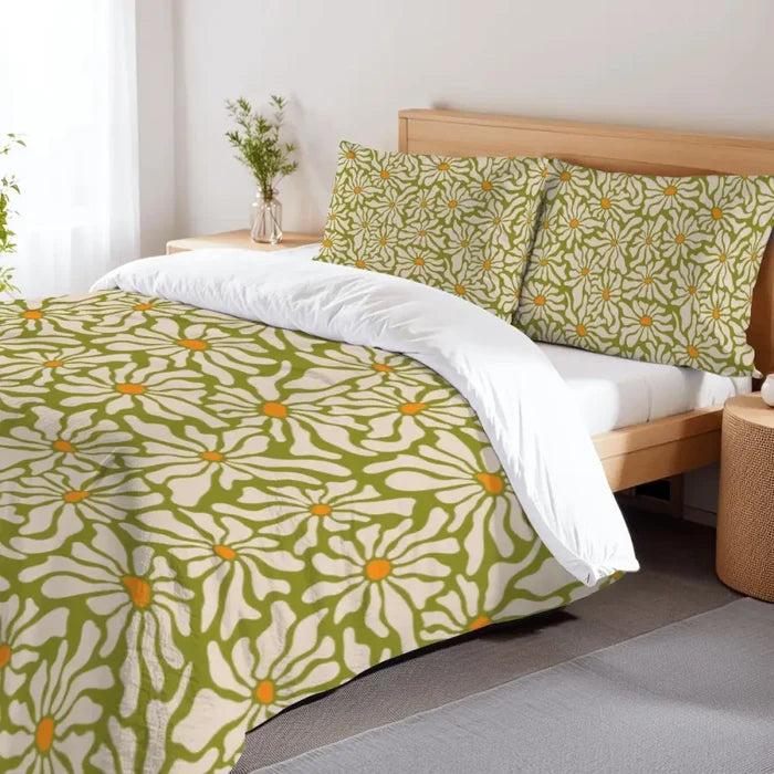 Retro 70s Daisy Pattern Duvet Cover Set: Green Orange White Floral Bedding - Bedding - retro
